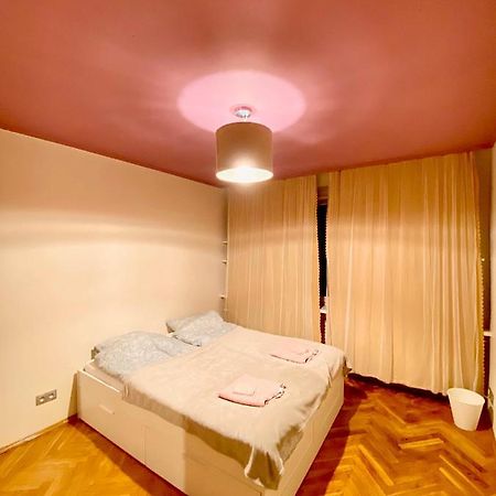 Entire Apartment In A Super Location - Cheap Monthly Rate Krasków Εξωτερικό φωτογραφία