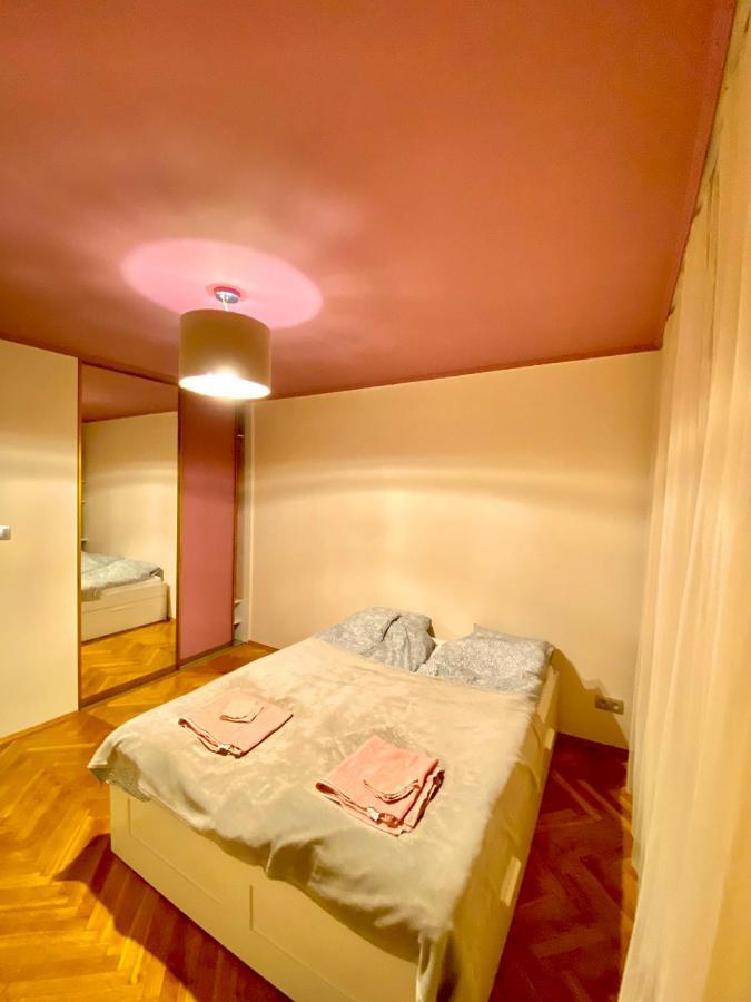 Entire Apartment In A Super Location - Cheap Monthly Rate Krasków Εξωτερικό φωτογραφία
